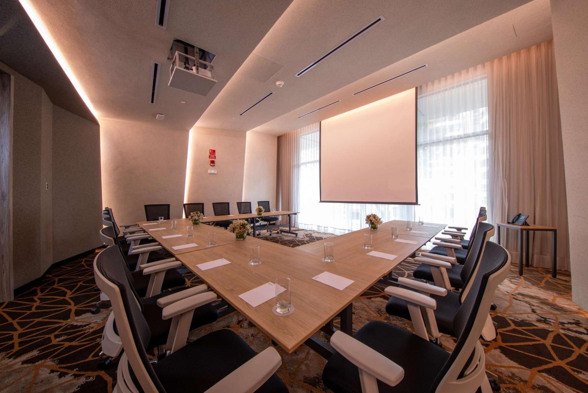 Hilton Garden Miraflores Hotel Lima