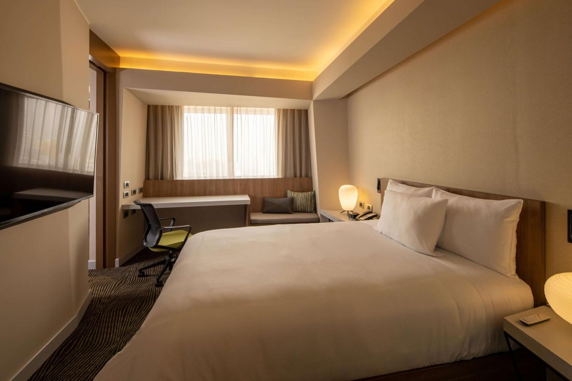 Hilton Garden Miraflores 4*