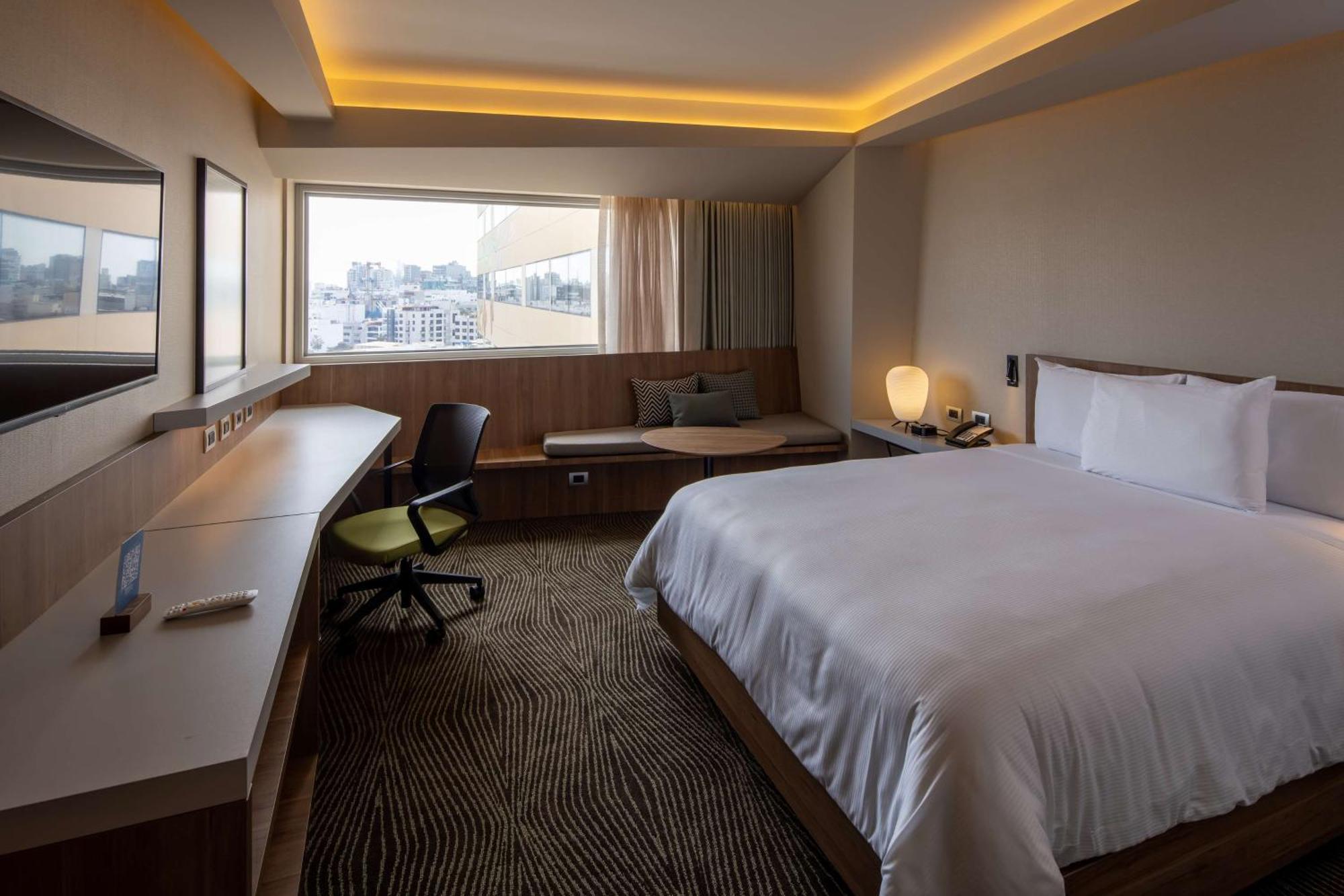 Hilton Garden Miraflores 4*