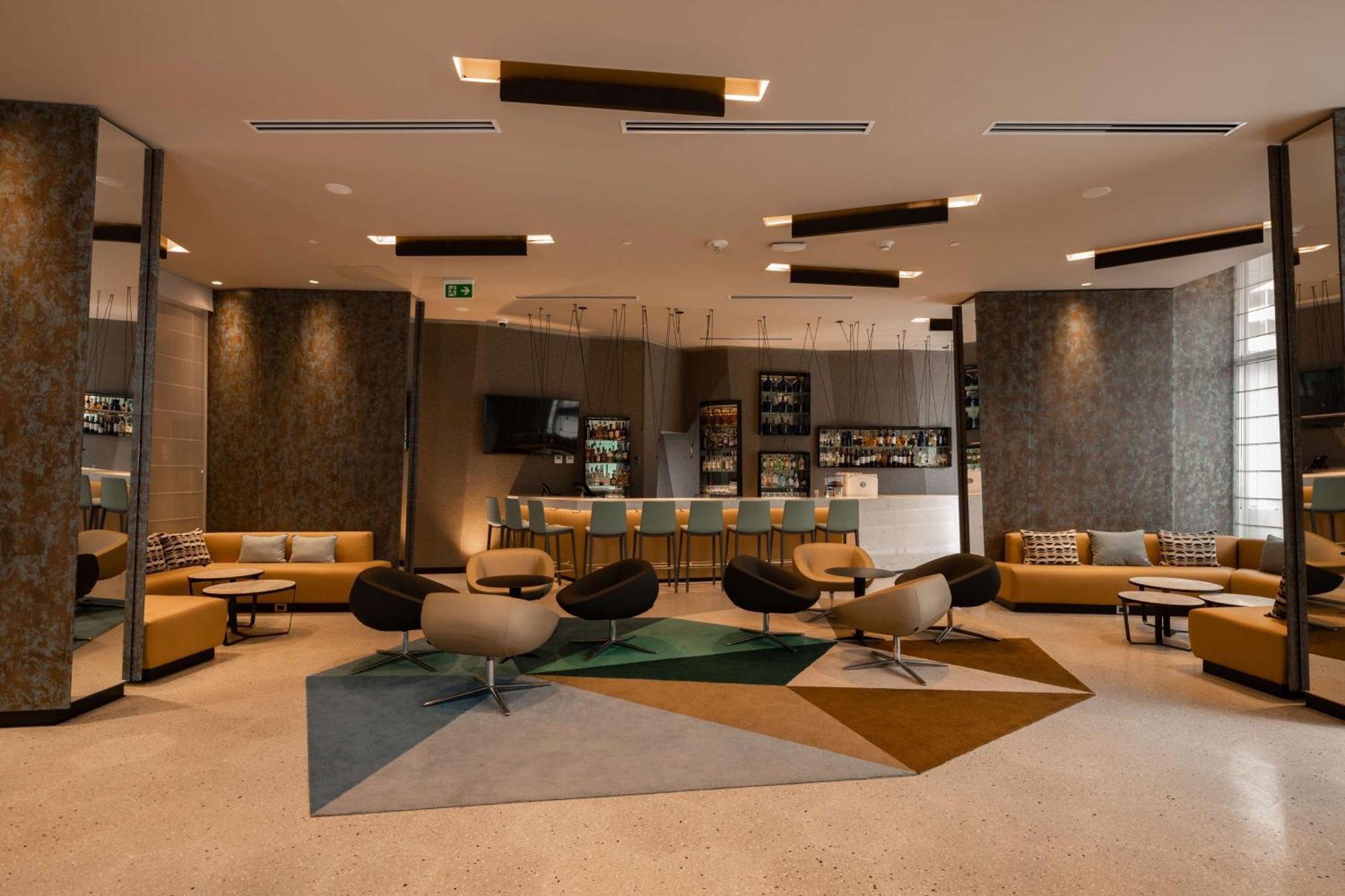 Hilton Garden Miraflores 4*