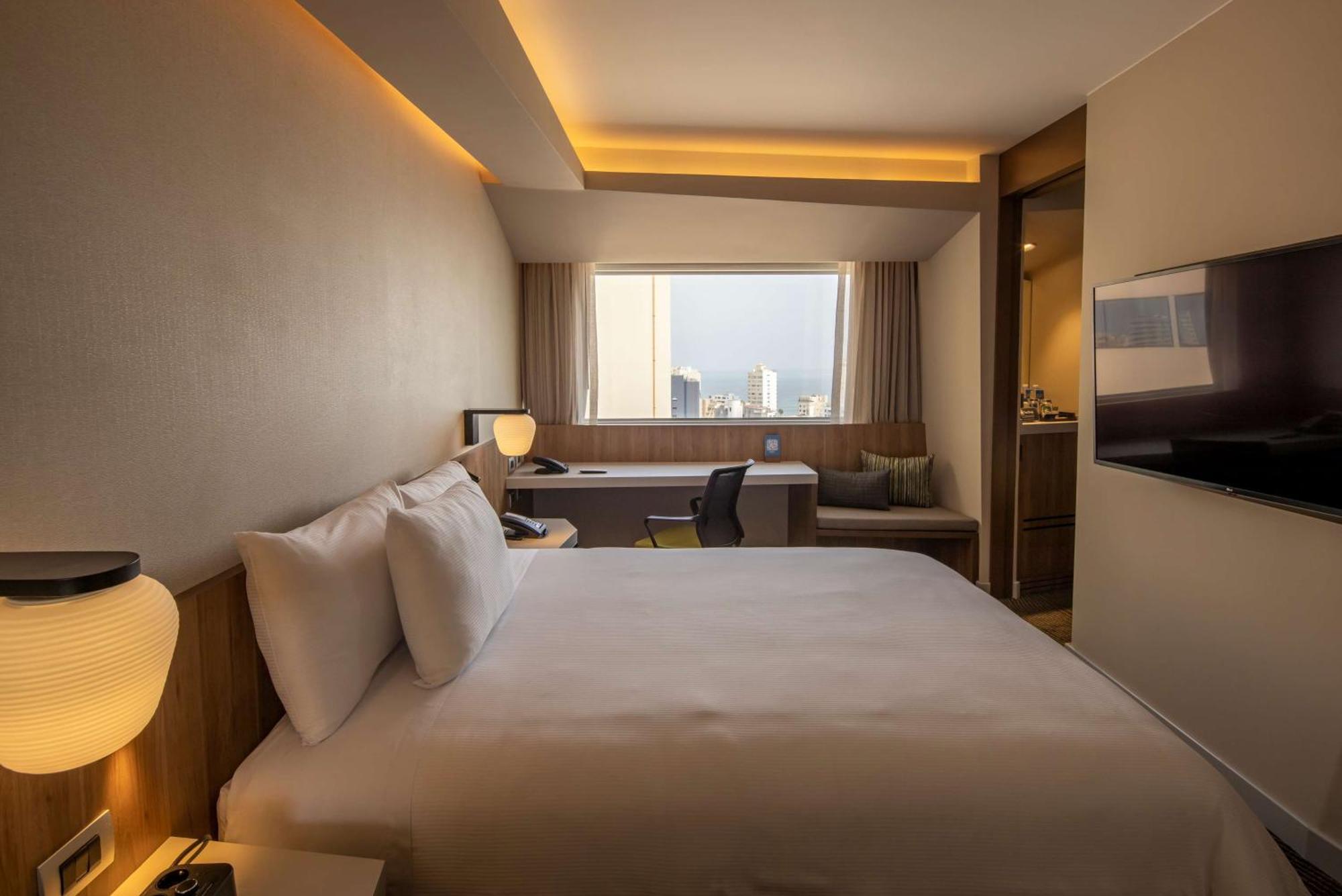 Hilton Garden Miraflores Hotel 4*